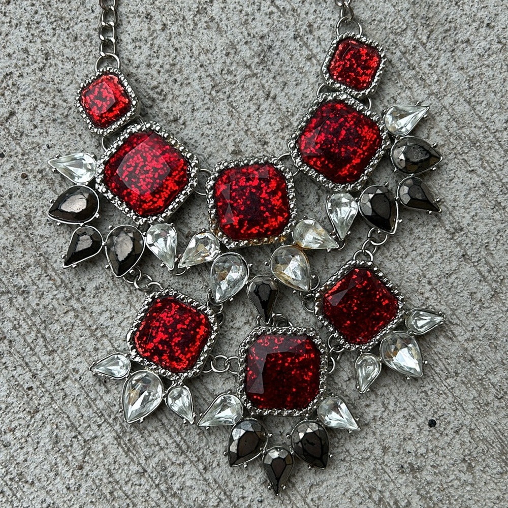 Vintage Glass Rhinestone & Metal Necklace